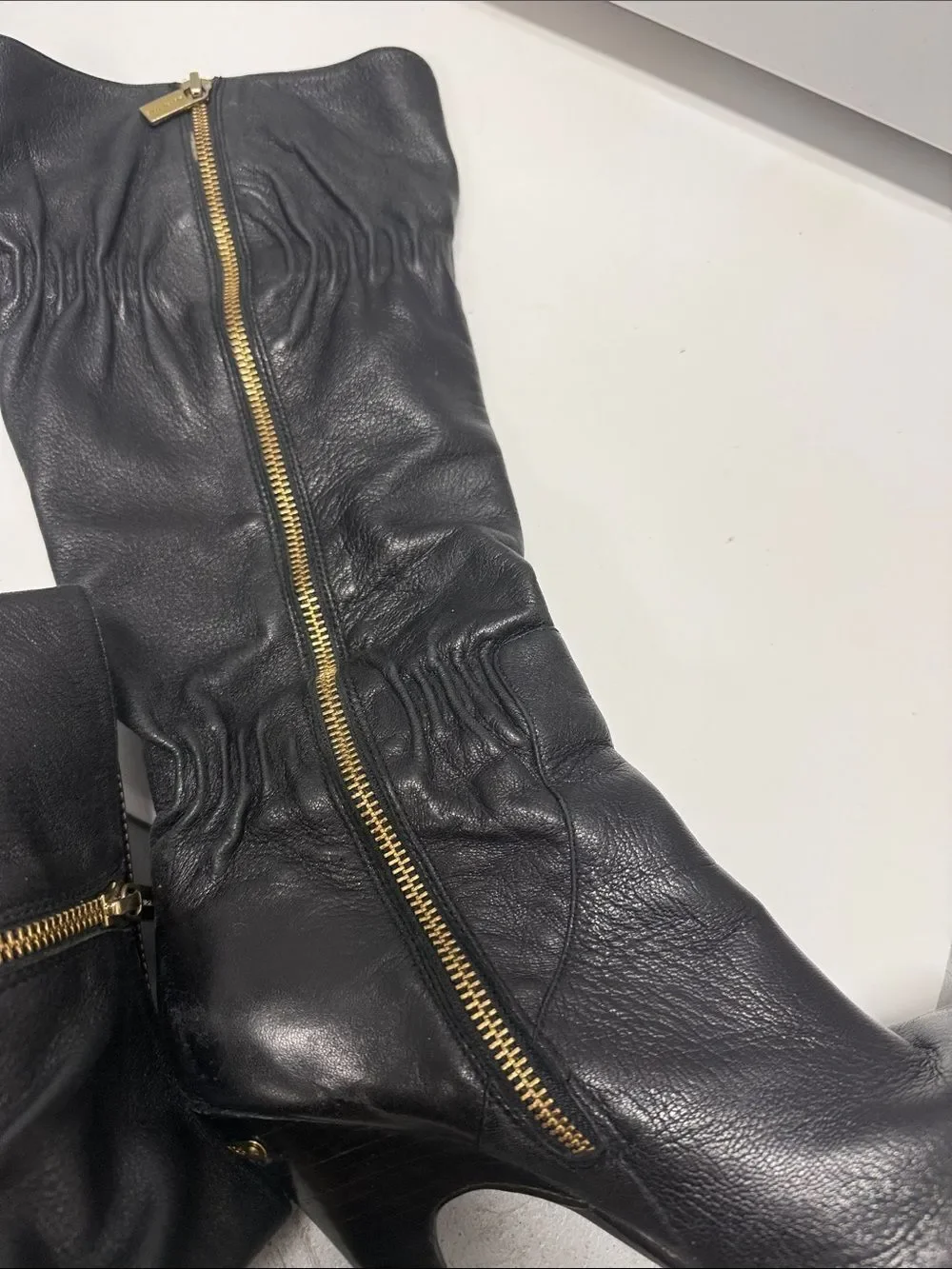 Michael Kors Soze 7.5 Black Leather Slouch Knee-High Heeled Boots - LIKE NEW